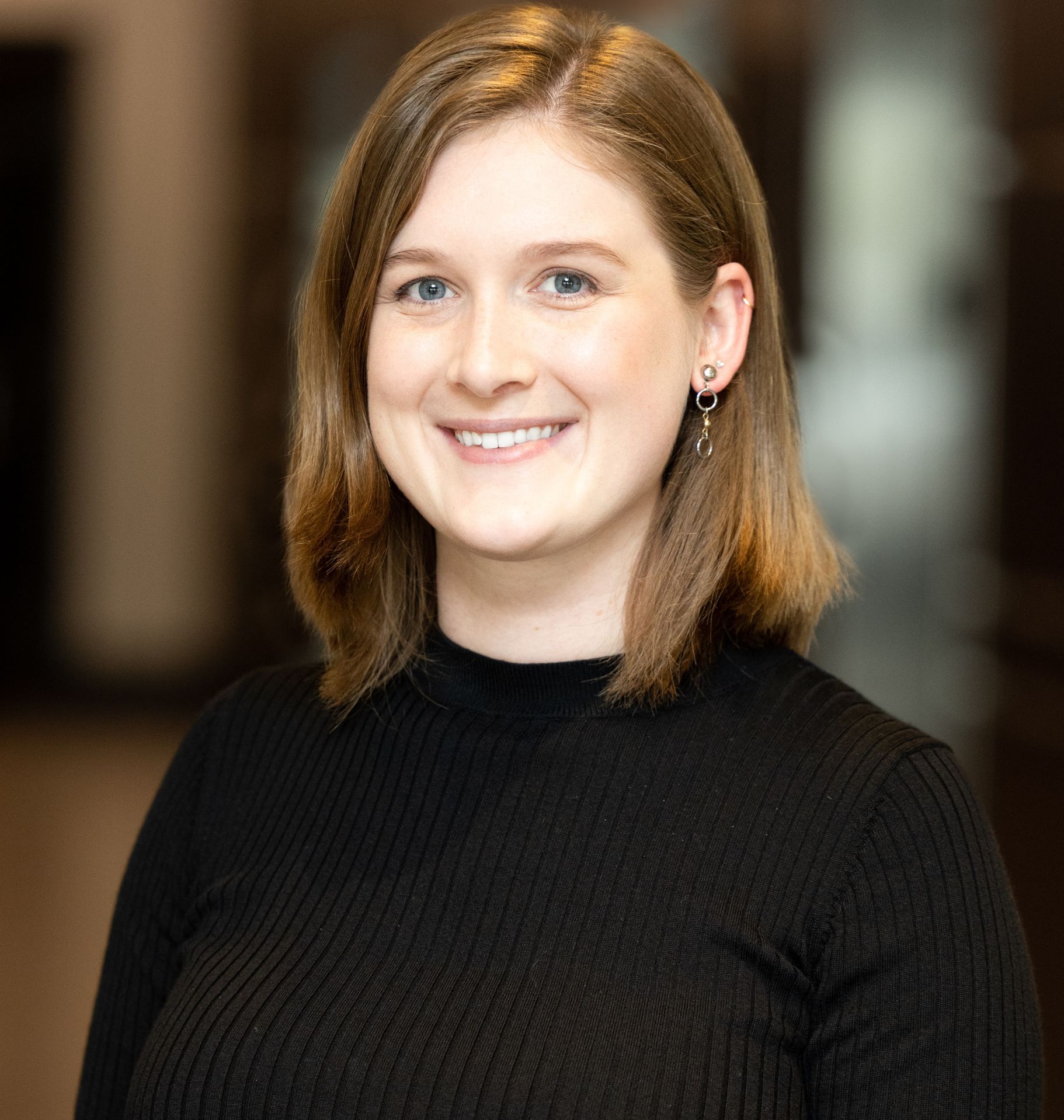 Emma Ecker Headshot